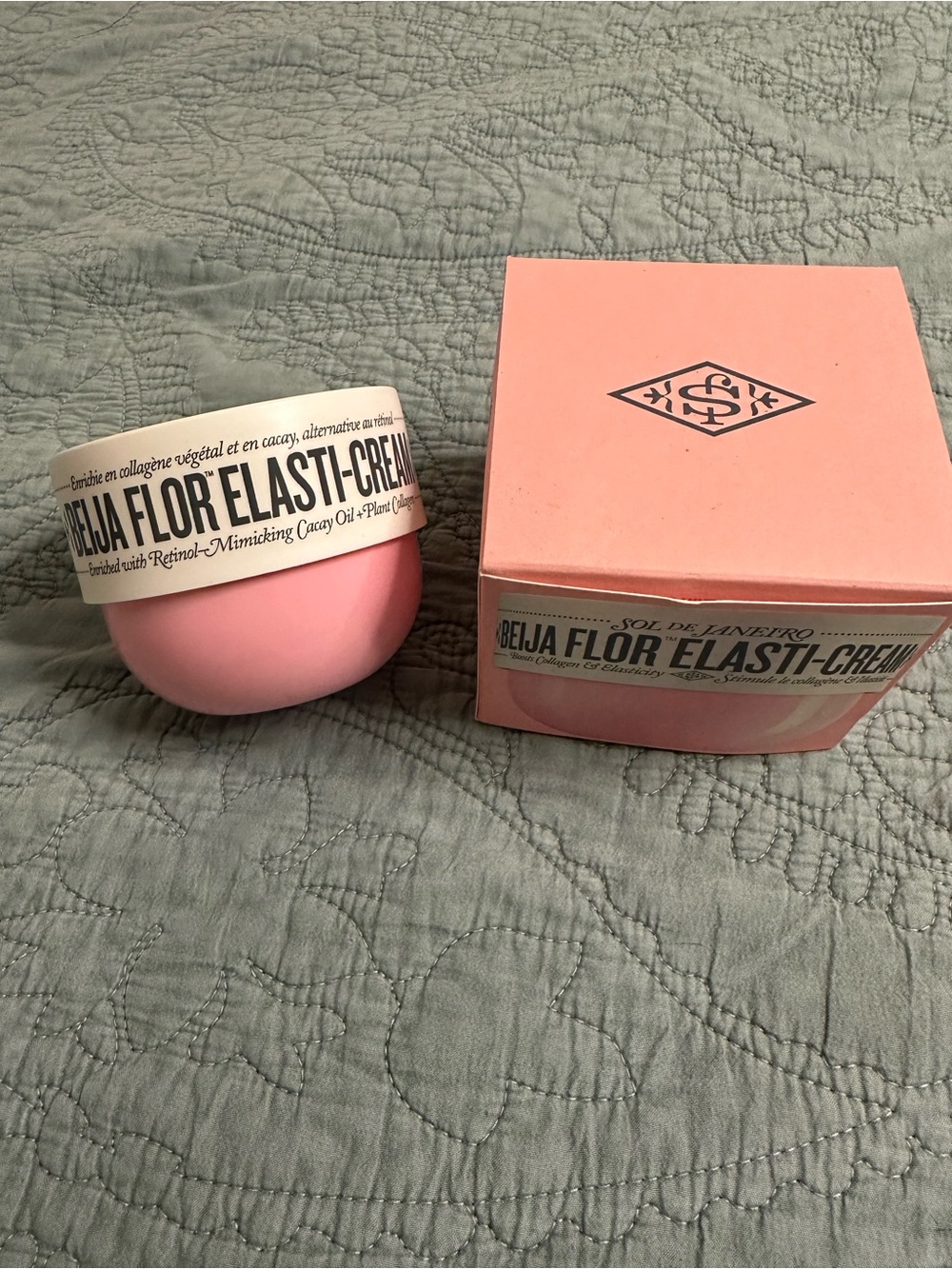 Sol de Janeiro Beija Flor Elasti-Cream Pink Jar and Box